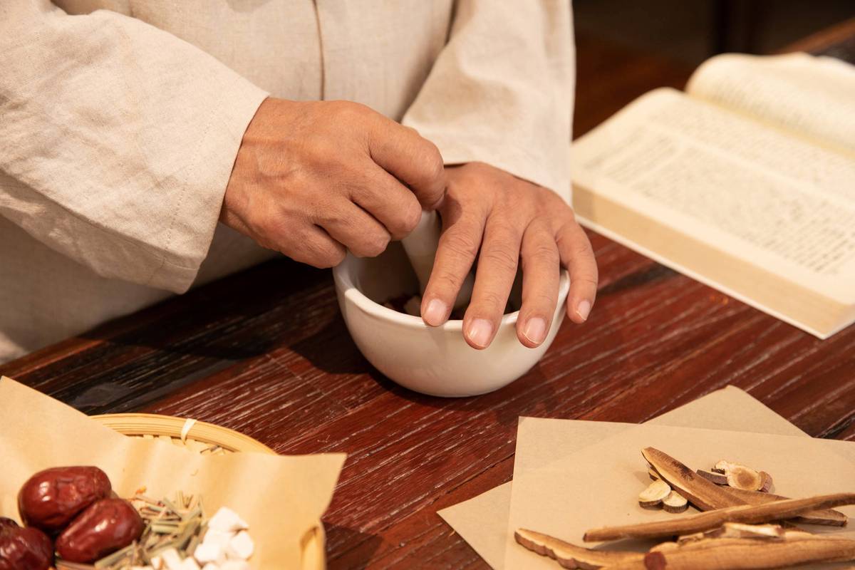 白酒立大功?研究发现:经常喝白酒的老年人